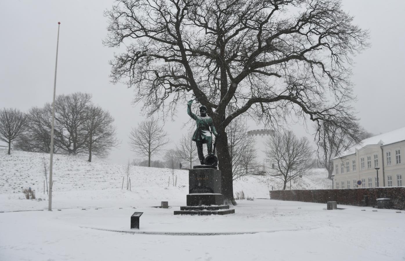 Sne på Landsoldatpladsen