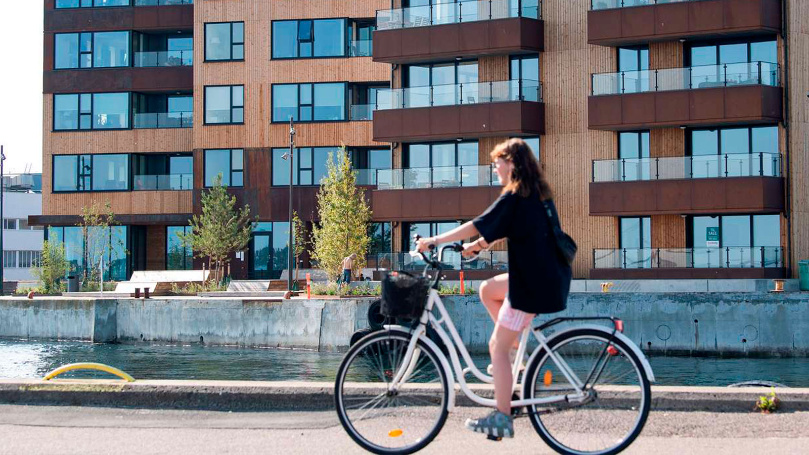 Cyklist i Kanalbyen i Fredericia