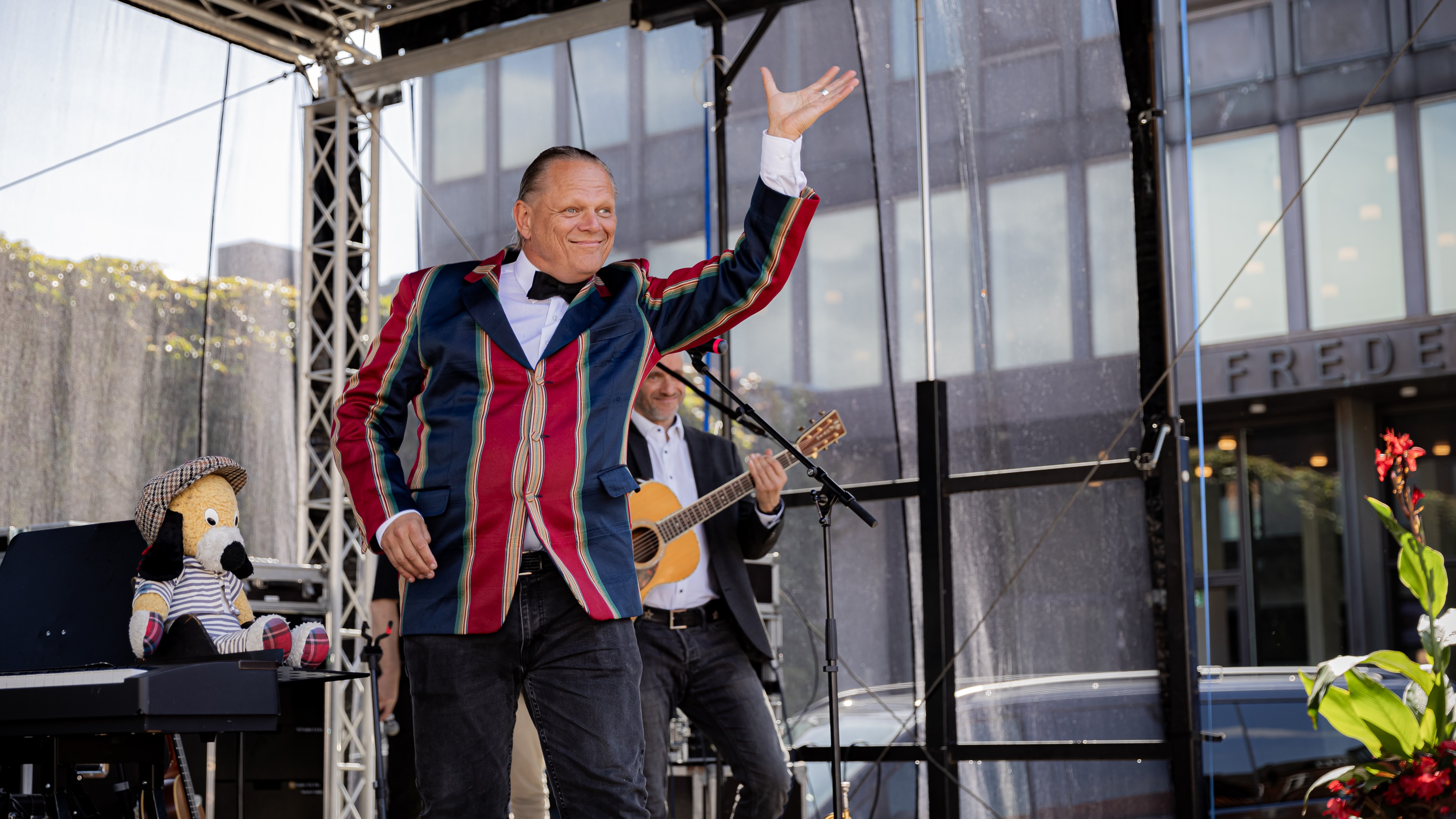 Oplev gratis show med Sigurd Barrett